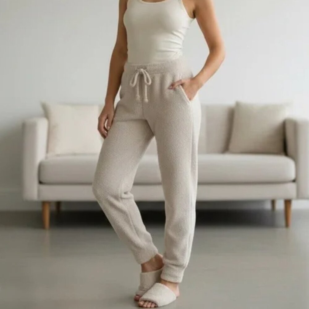 Cupcakes and Cashmere Ivory Off White Faux Fleece‎ Fur Jogger Cozy Pants